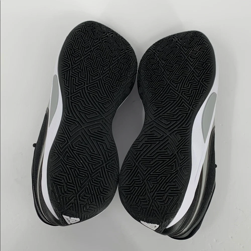 Nike giannis freak